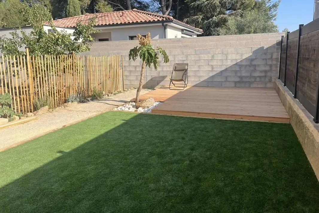 Aménagement-terrassement-gazon-synthétique-Maraussan-Elagage Paysagiste Beziers
