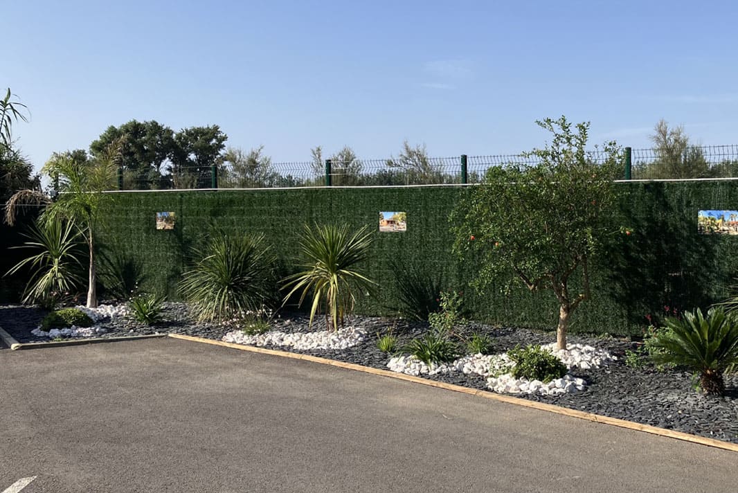 Aménagement circulations intérieures du Camping Les Sablines à Beziers et taille de haies