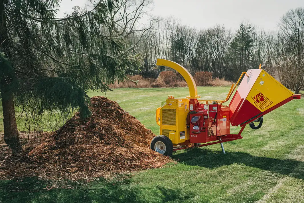 3.-recyclage-et-valorisation-des-dechets-verts - MP Entrepreneur du paysage de Béziers : abattage, élagage d'arbres et débroussaillage des espaces verts